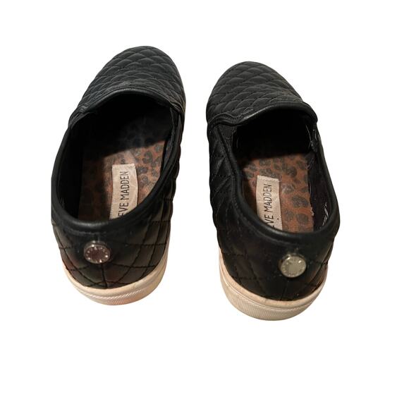Steve Madden women’s Sz 4 Ecentriq quilted Slide on Black loafers - Picture 3 of 6